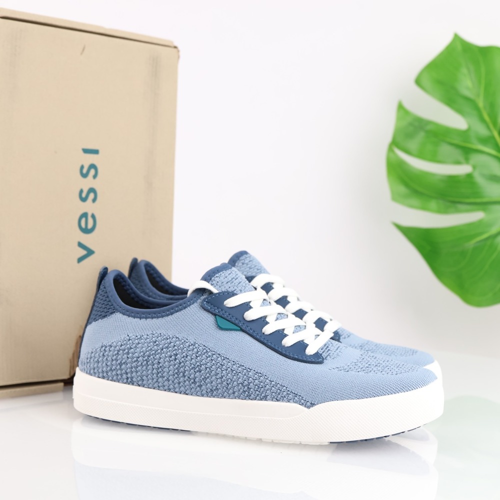 Vessi Womens Weekend 1.5 Sneakers Size 7 Waterproof Blue Lace Up Comfort Shoes - Picture 1 of 17